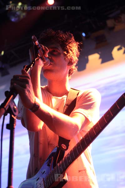 SUUNS - 2014-10-01 - PARIS - Gaite Lyrique - 